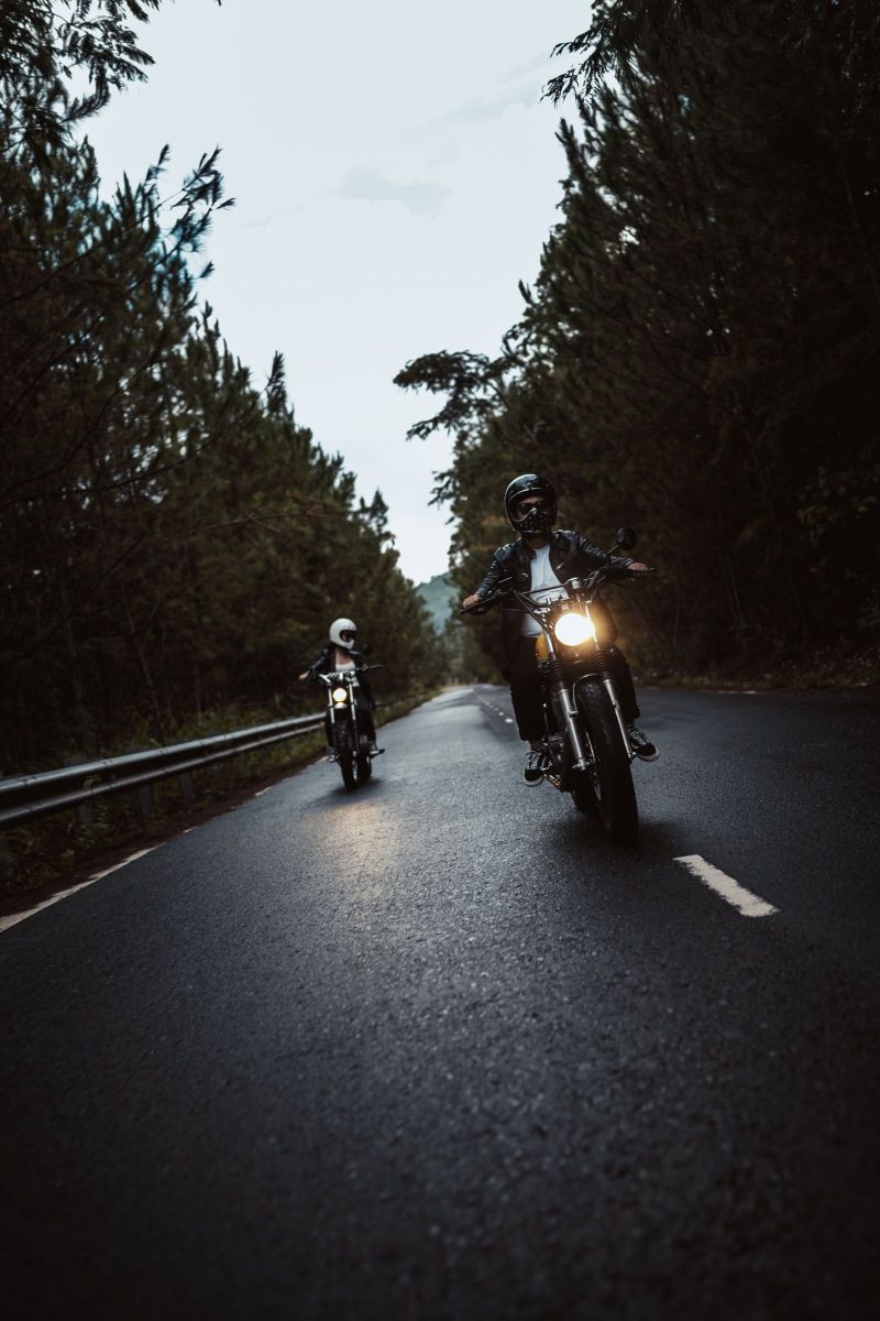 Dawn raid on Snake Pass before the tourists wake up. Just us, the mist and a flask of builder’s tea.
